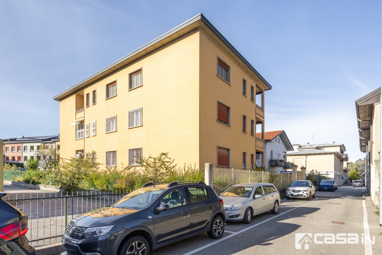 Trilocale con giardino in via san francesco d'assisi, Vaprio d'Adda