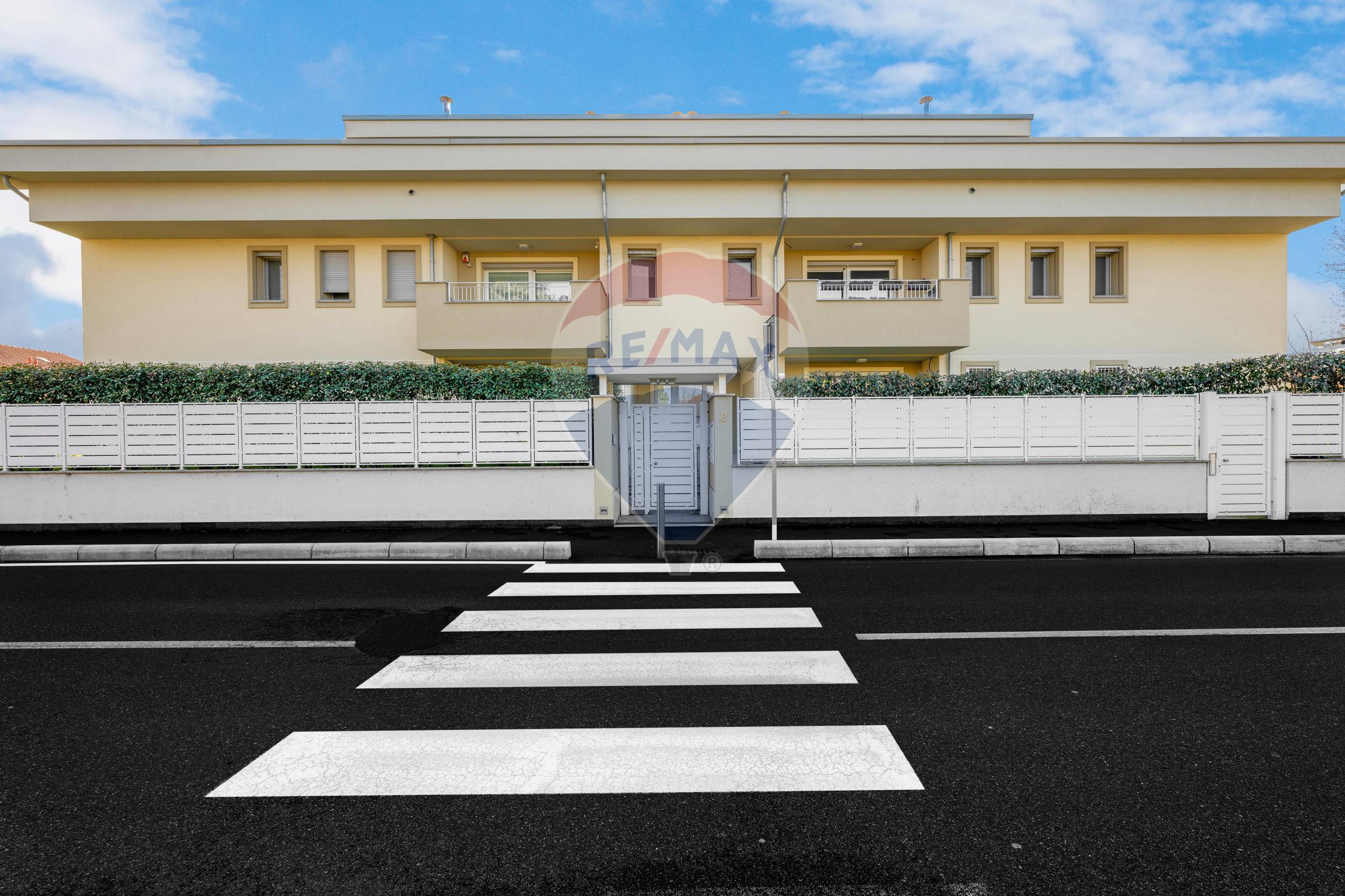 Appartamento in vendita a Lainate, Barbaiana