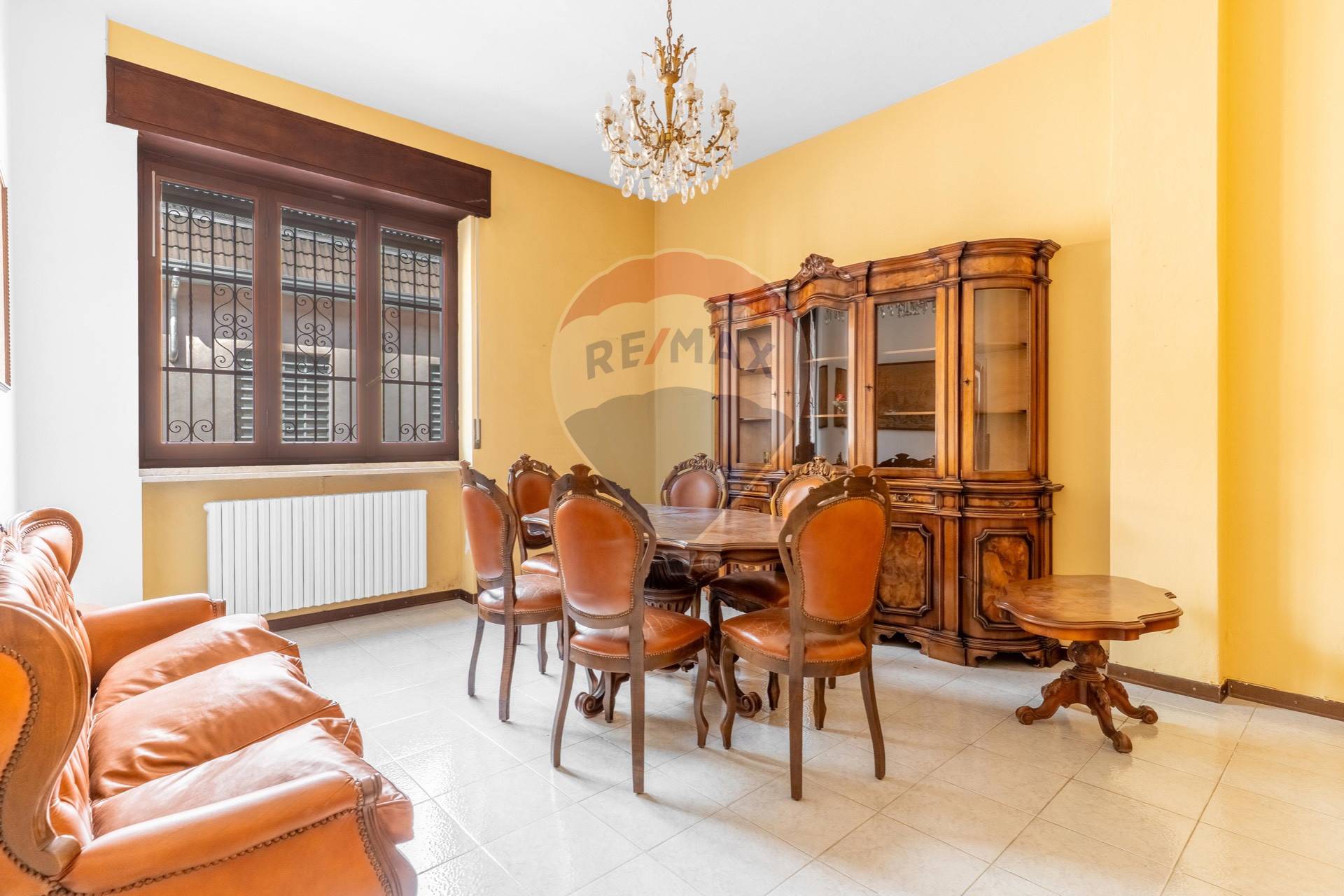 Appartamento in vendita a Rho, Zona Stazione