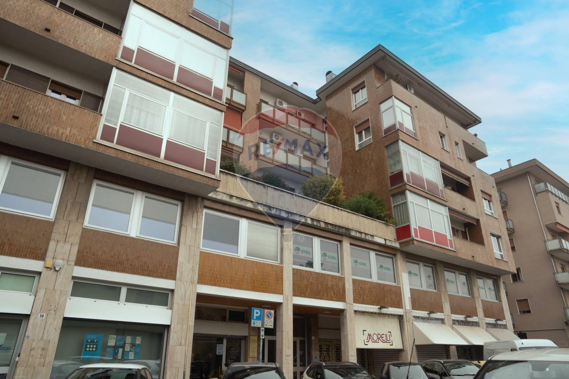 Ufficio in affitto a Legnano, Stazione