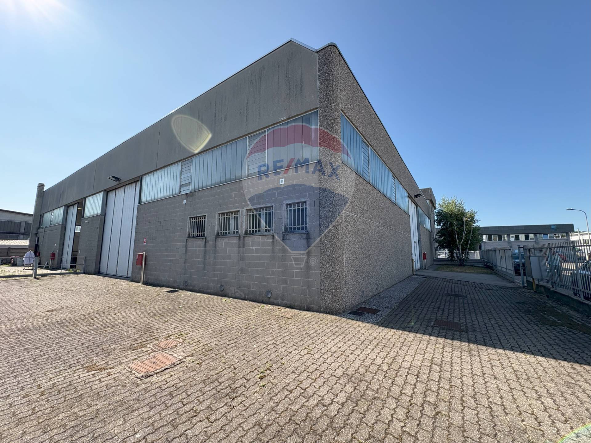 Capannone Industriale in affitto a Lainate