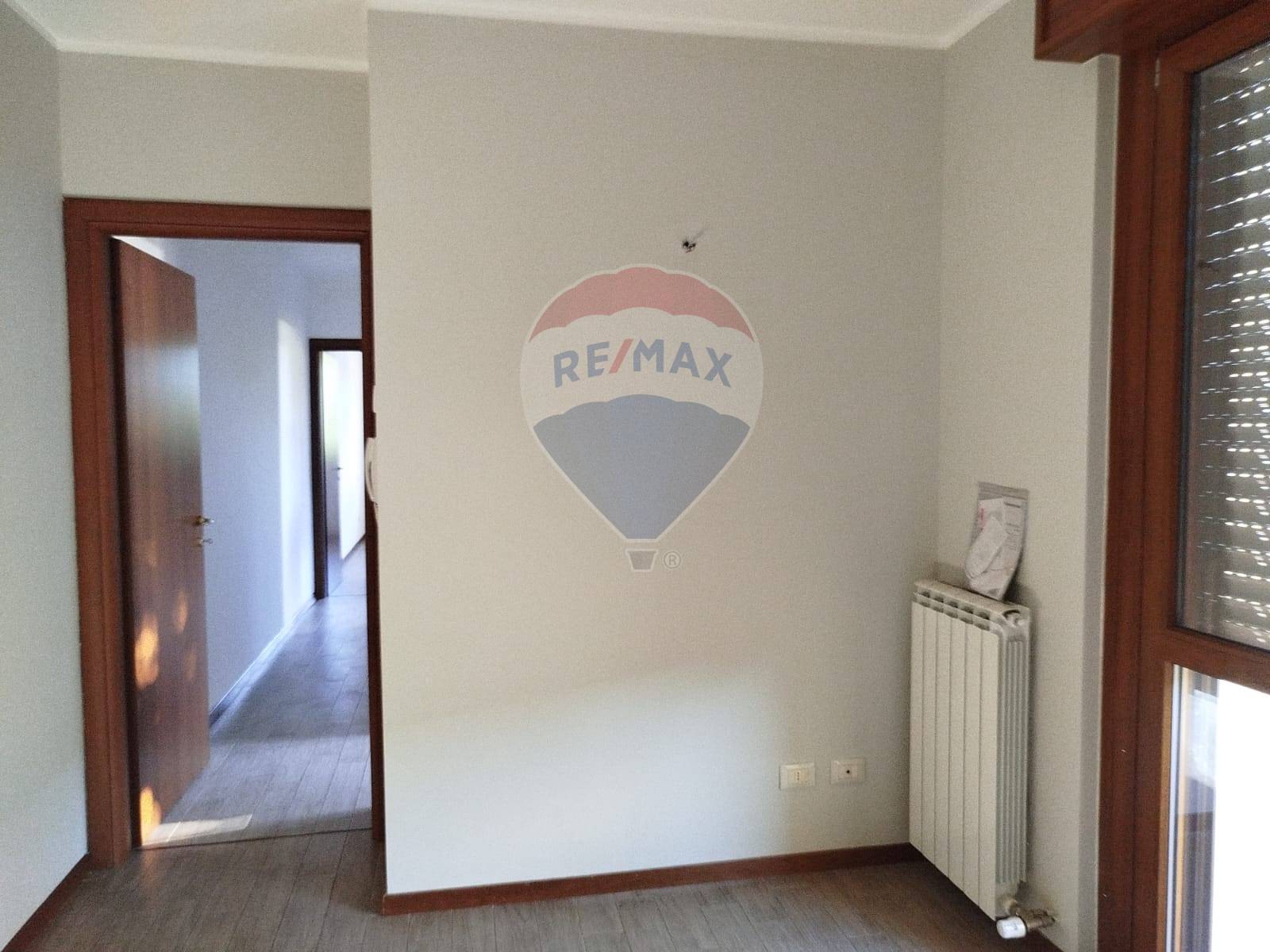 Appartamento in affitto a Rosate