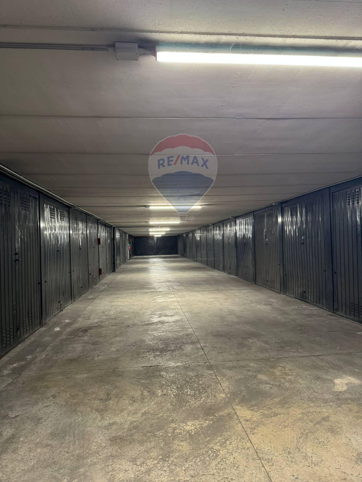 Garage/Box in vendita a Milano, Cenisio