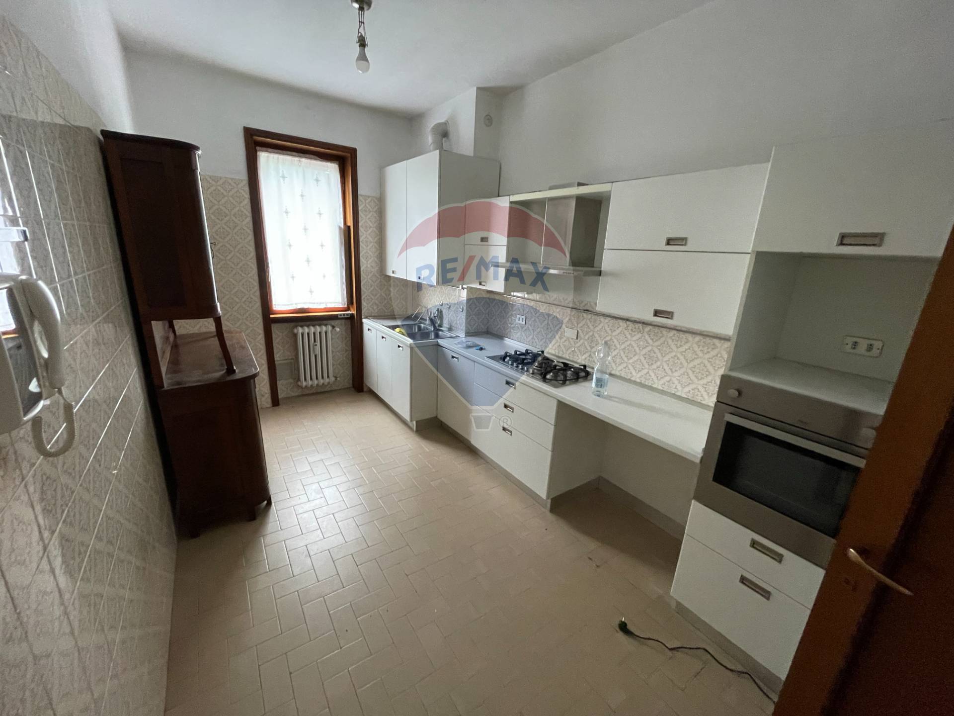 Appartamento in affitto a Rho, Zona Centro