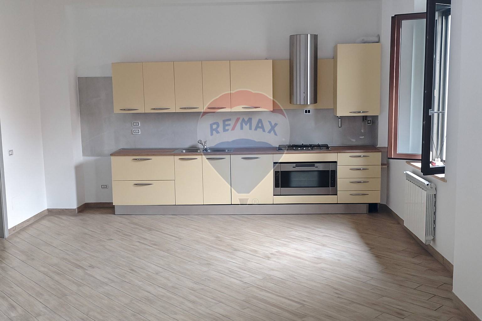 Appartamento in vendita a Agrate Brianza, Omate