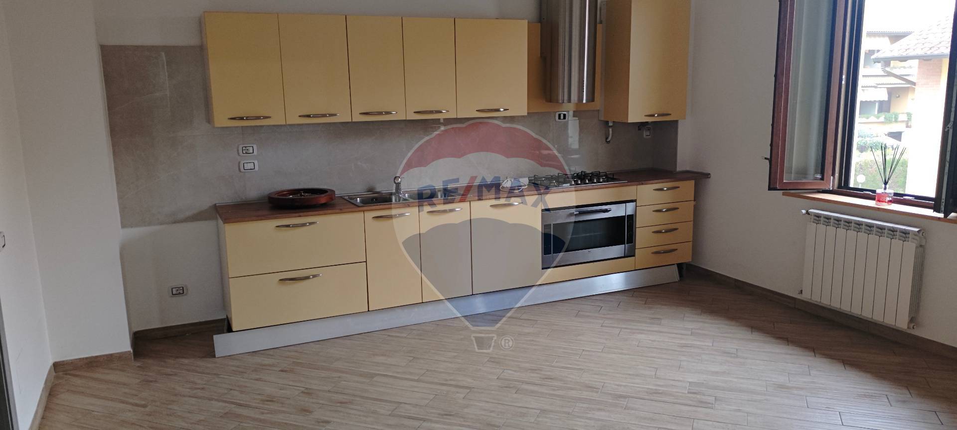 Appartamento in vendita a Agrate Brianza, Omate