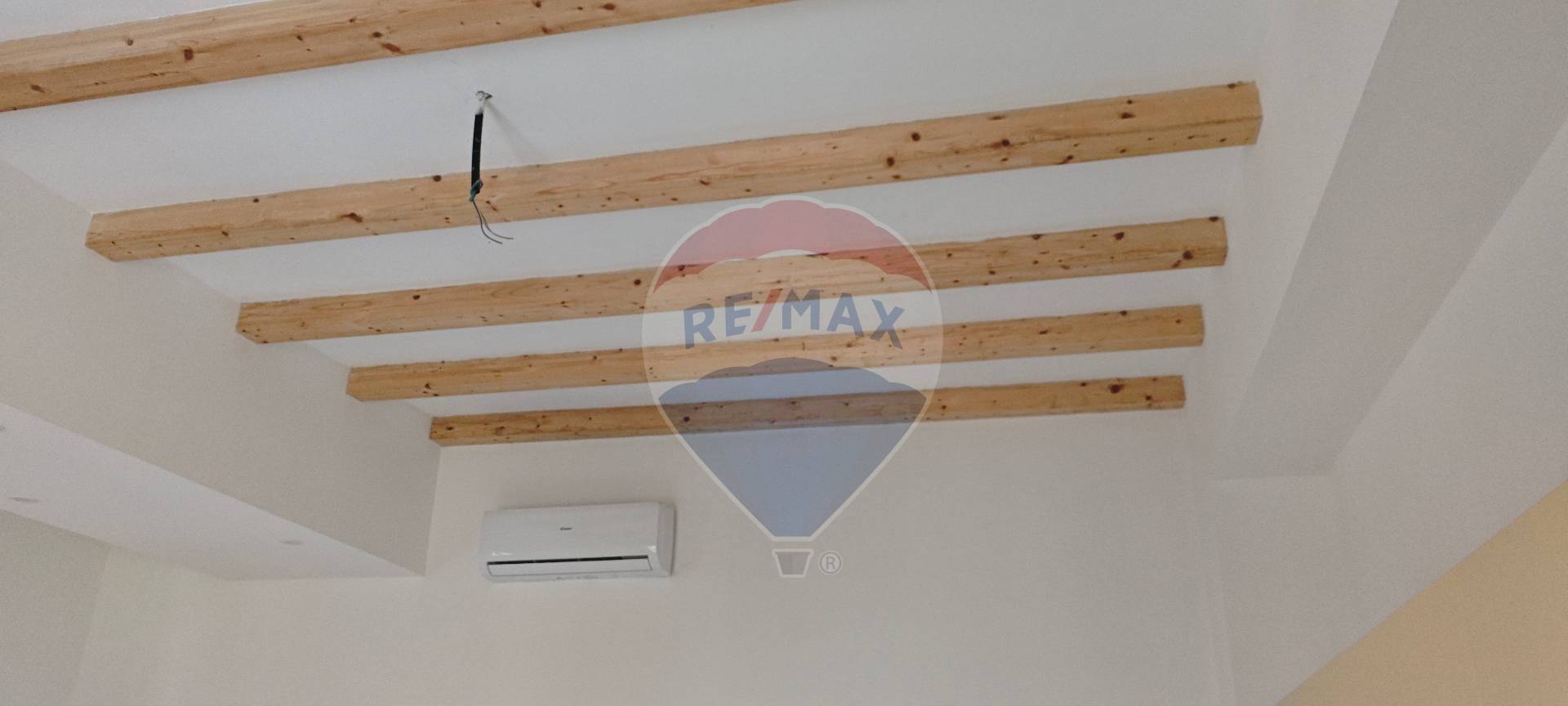 Appartamento in vendita a Agrate Brianza, Omate