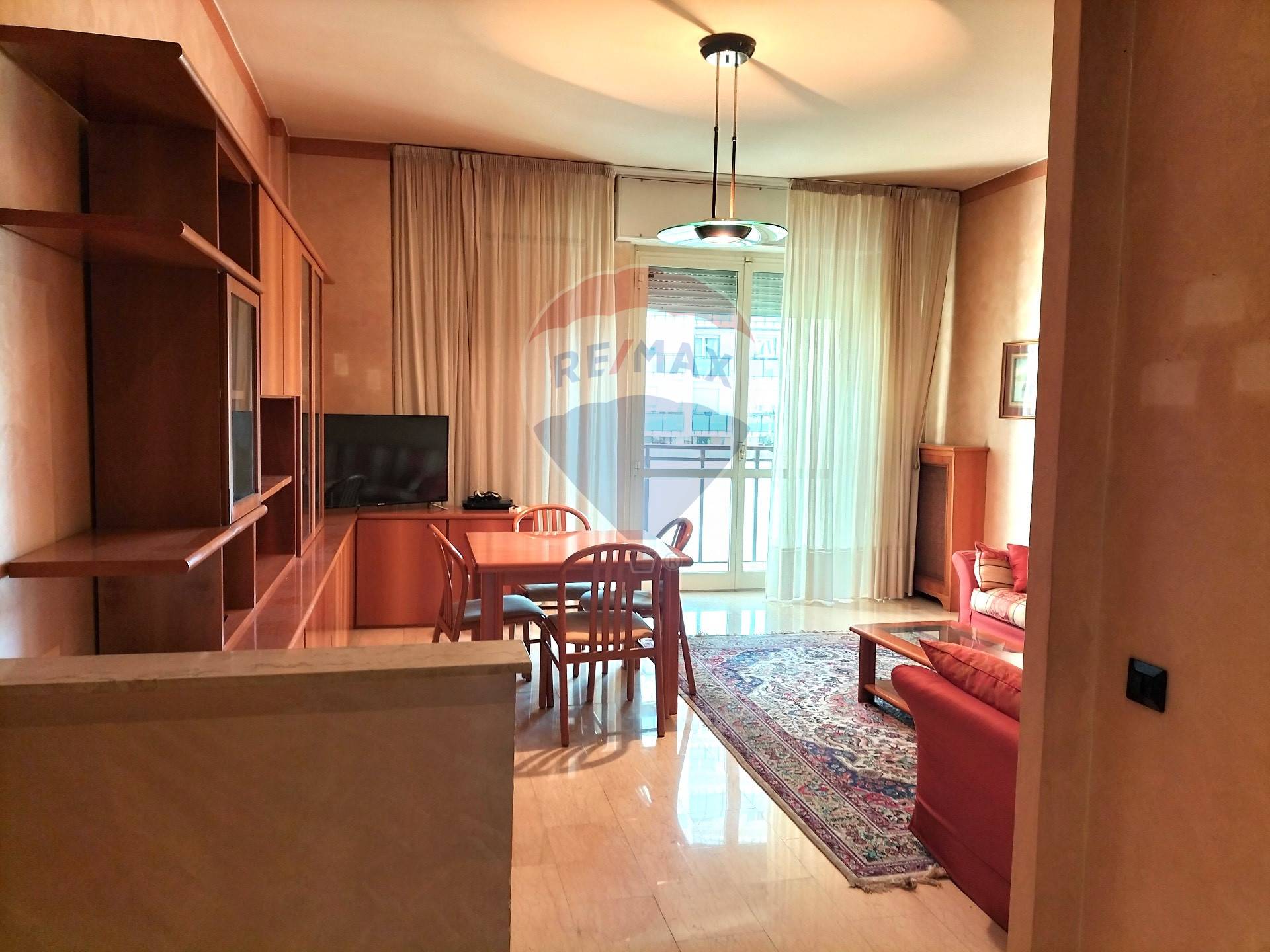 Appartamento in vendita a Rho, Zona San Giovanni