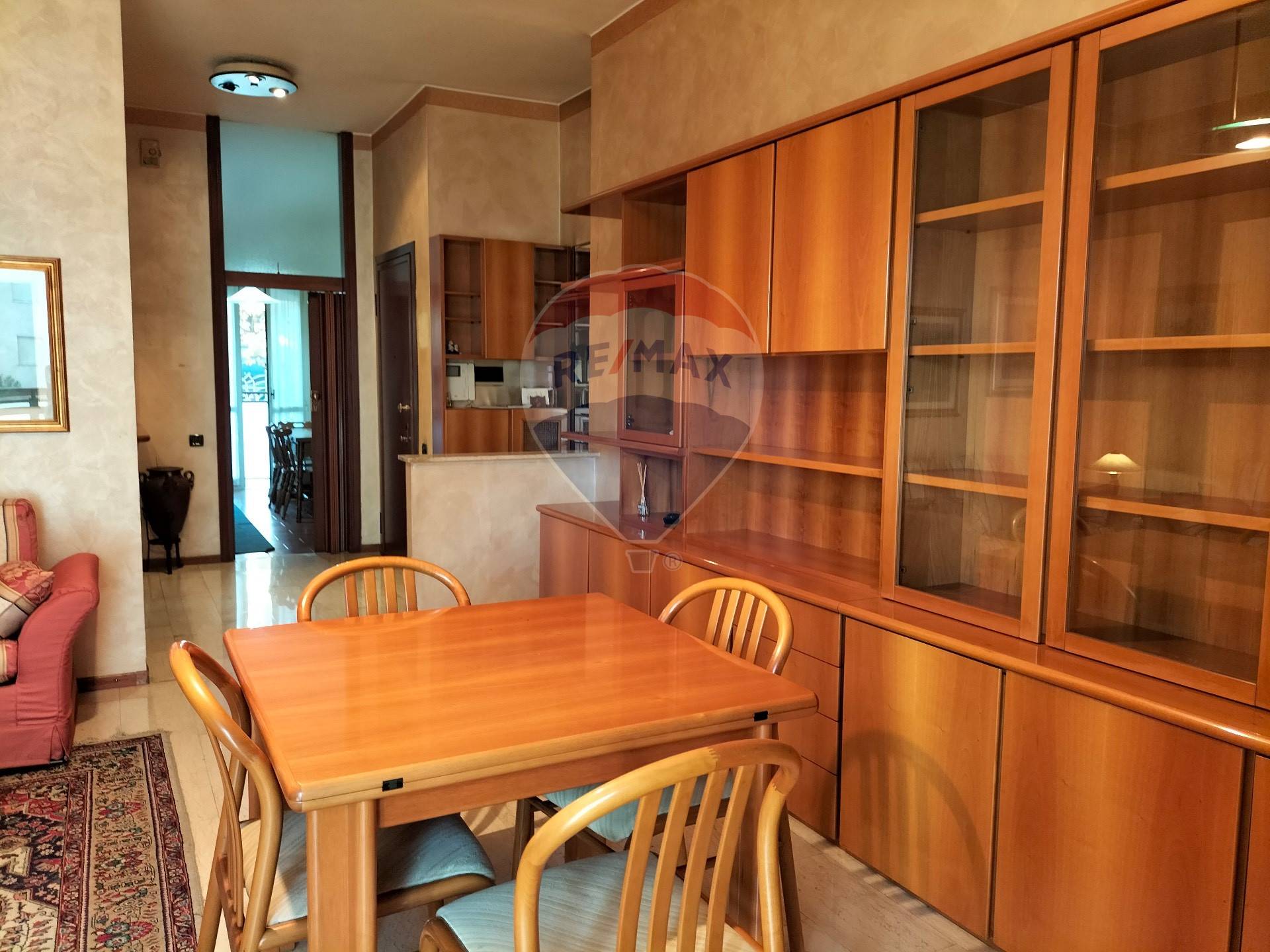 Appartamento in vendita a Rho, Zona San Giovanni