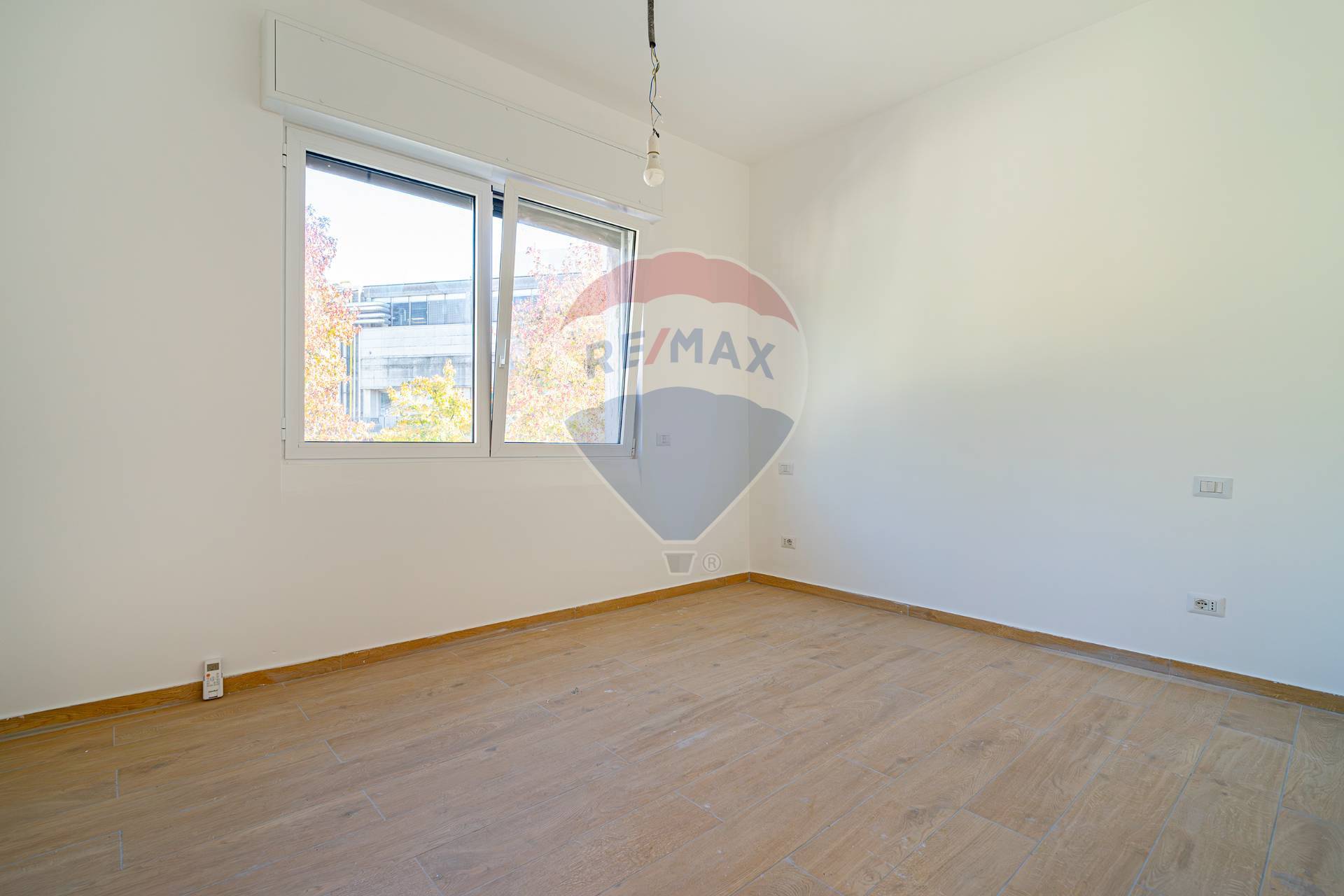 Appartamento in vendita a Rho, Zona San Giovanni