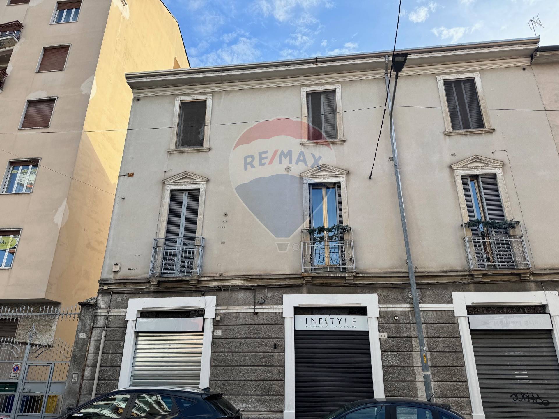 Negozio in vendita a Rho, Zona Centro