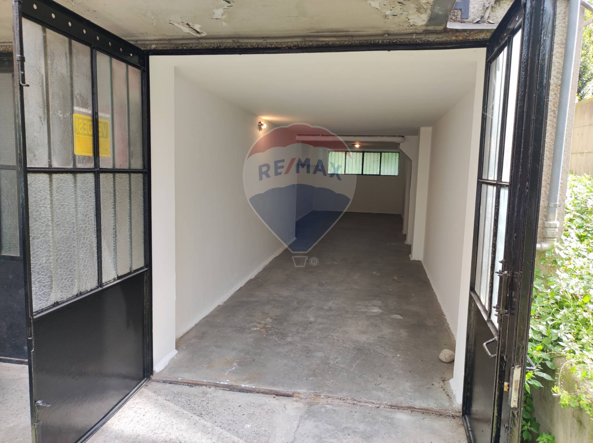 Garage/Box in vendita a Baranzate