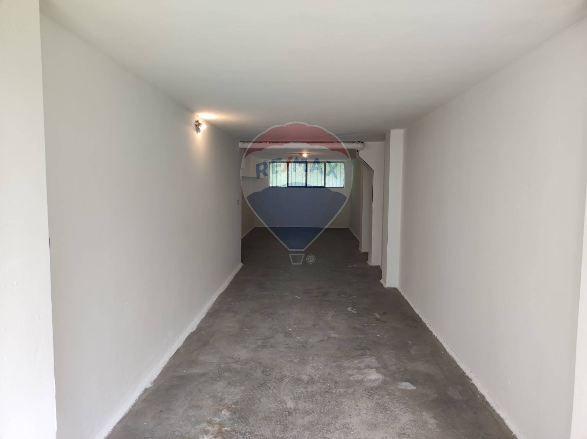 Garage/Box in vendita a Baranzate