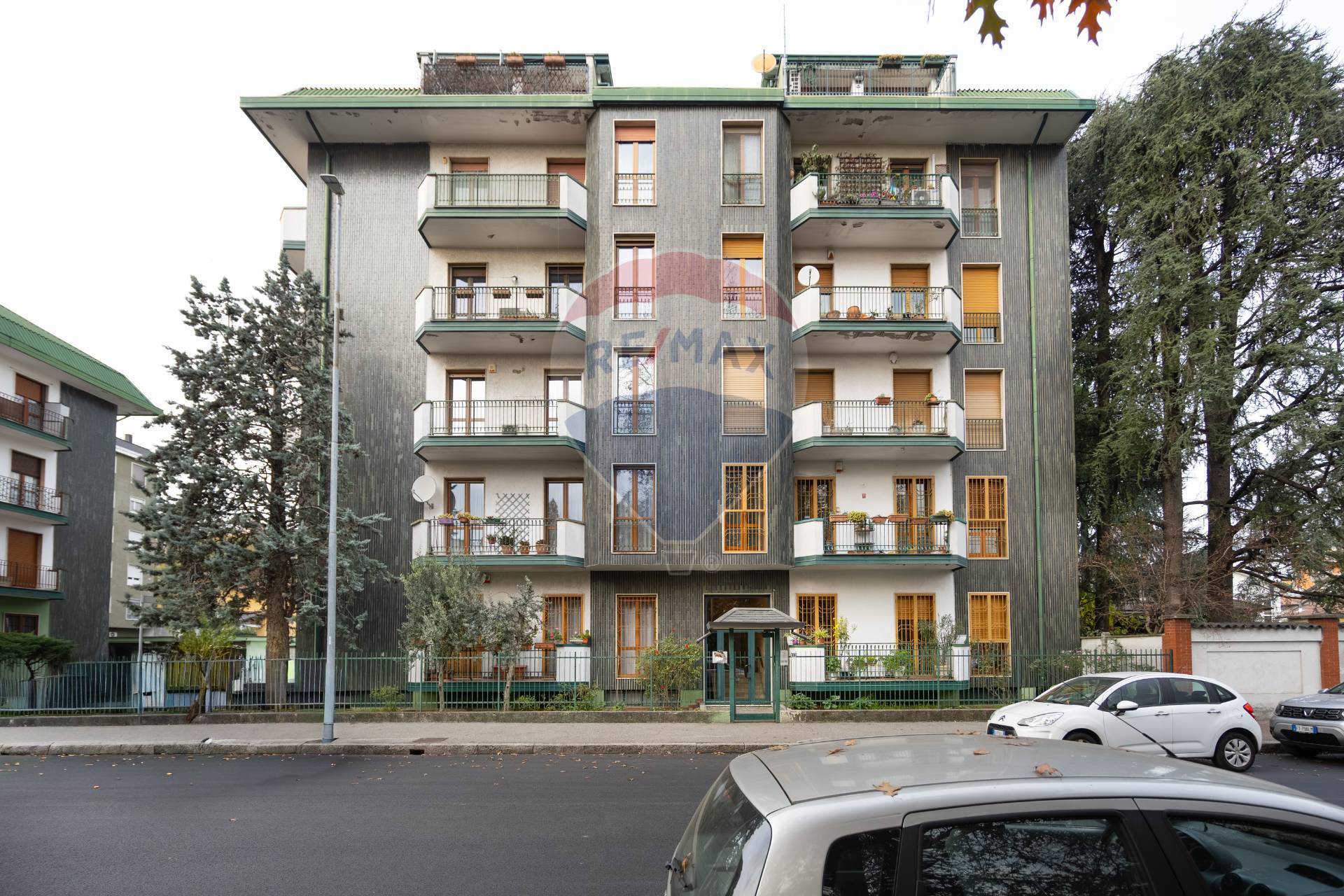 Appartamento in vendita a Garbagnate Milanese