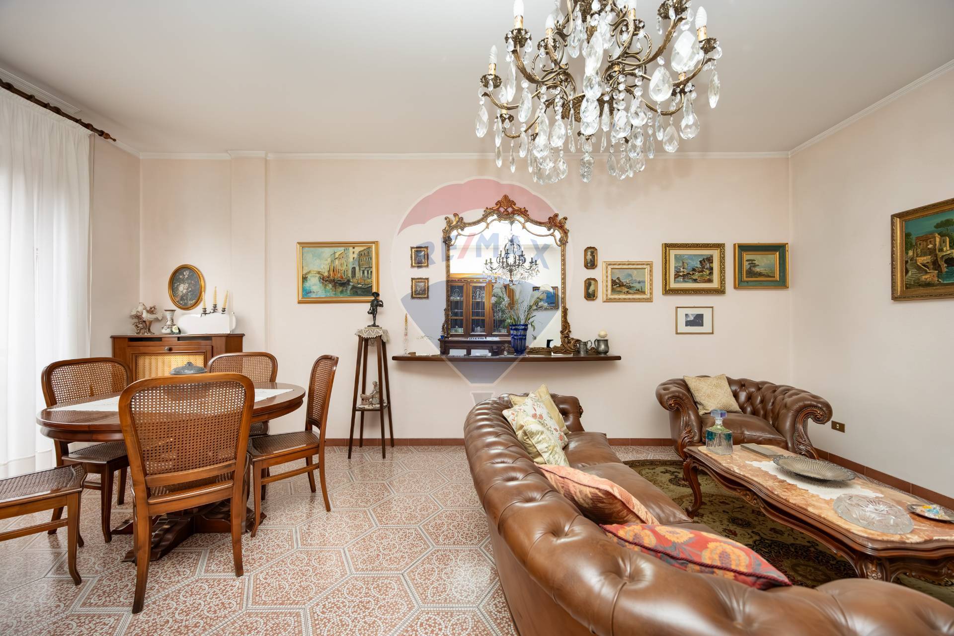 Appartamento in vendita a Garbagnate Milanese