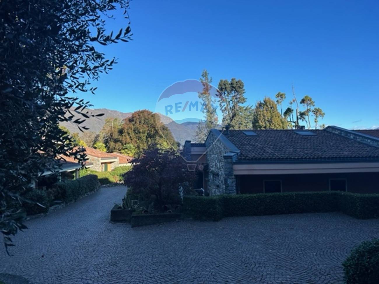 Appartamento in vendita a Porto Valtravaglia