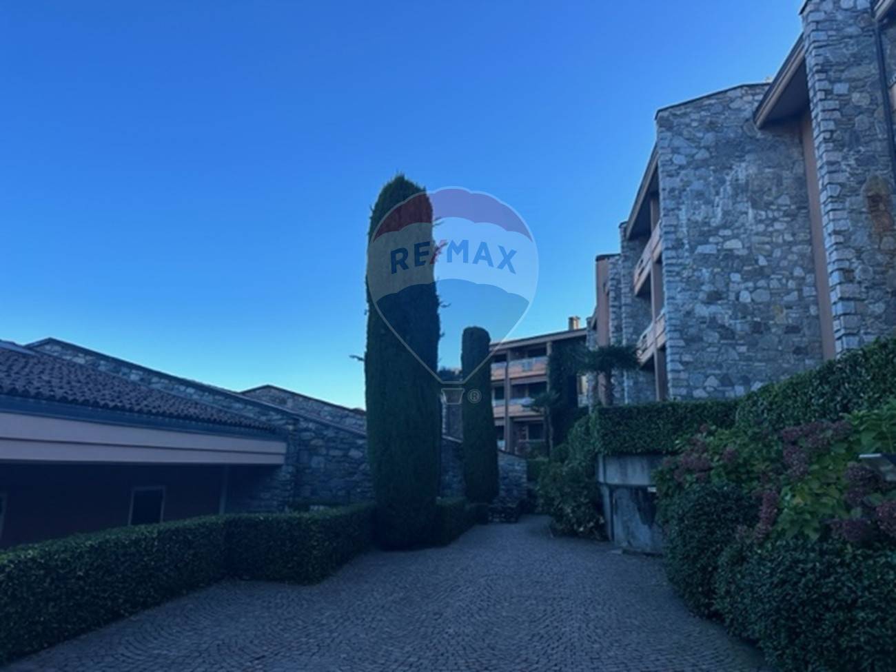 Appartamento in vendita a Porto Valtravaglia