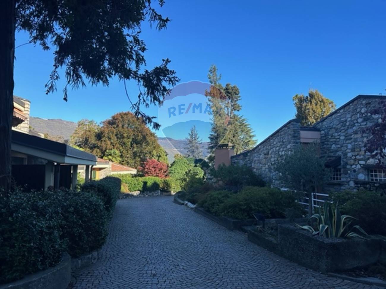 Appartamento in vendita a Porto Valtravaglia