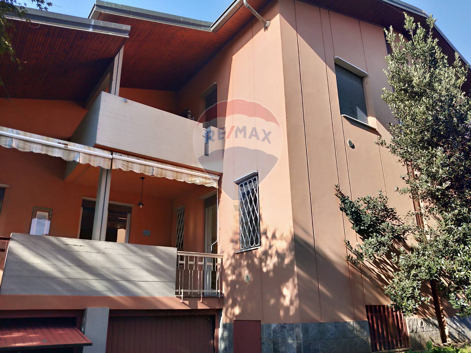 Negozio in vendita a Benna