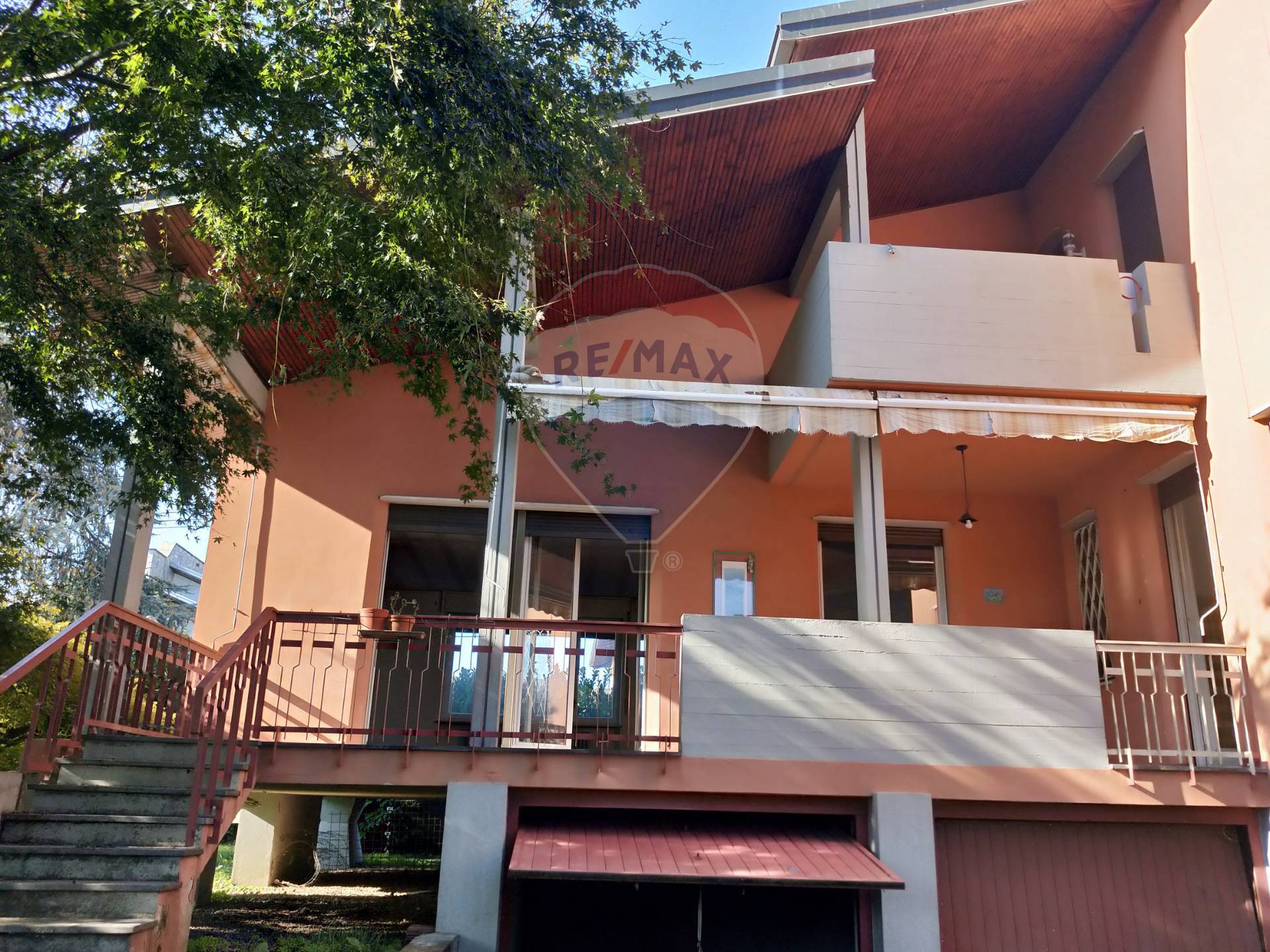 Negozio in vendita a Benna