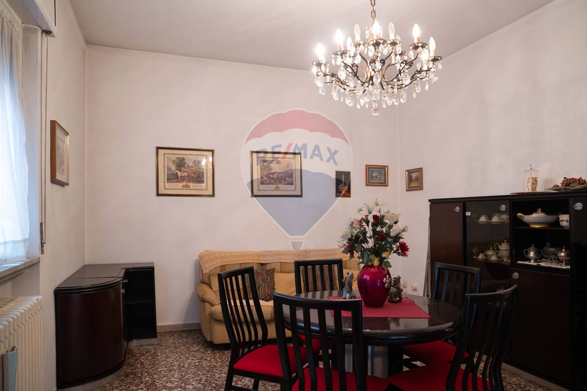 Appartamento in vendita a Rho, Zona San Carlo