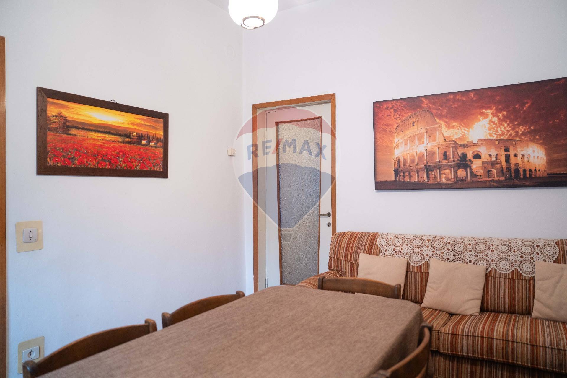 Appartamento in vendita a Rho, Zona San Carlo