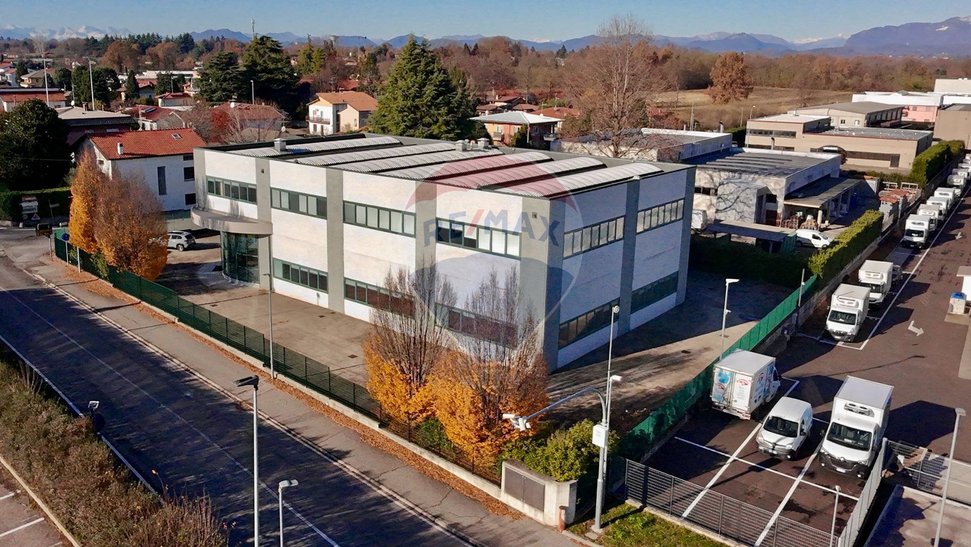 Capannone Industriale in vendita a Cadorago