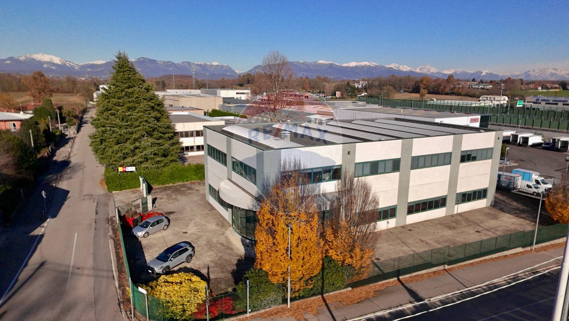 Capannone Industriale in vendita a Cadorago