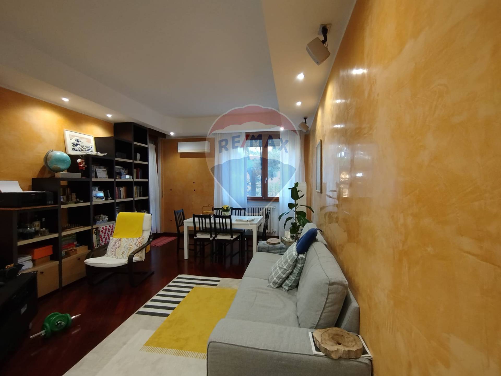 Appartamento in vendita a Rho, Passirana