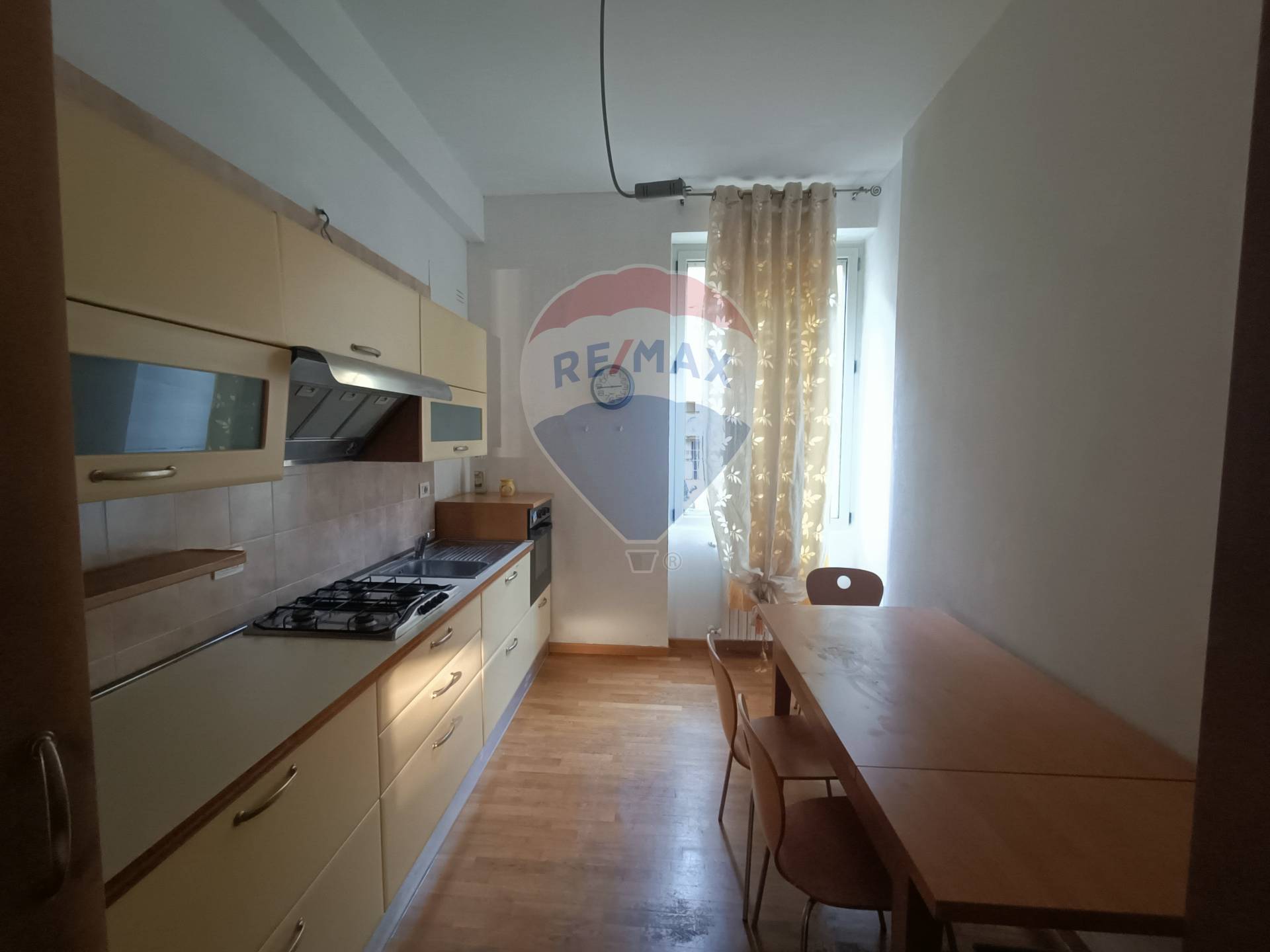 Appartamento in affitto a Rho, Zona Centro