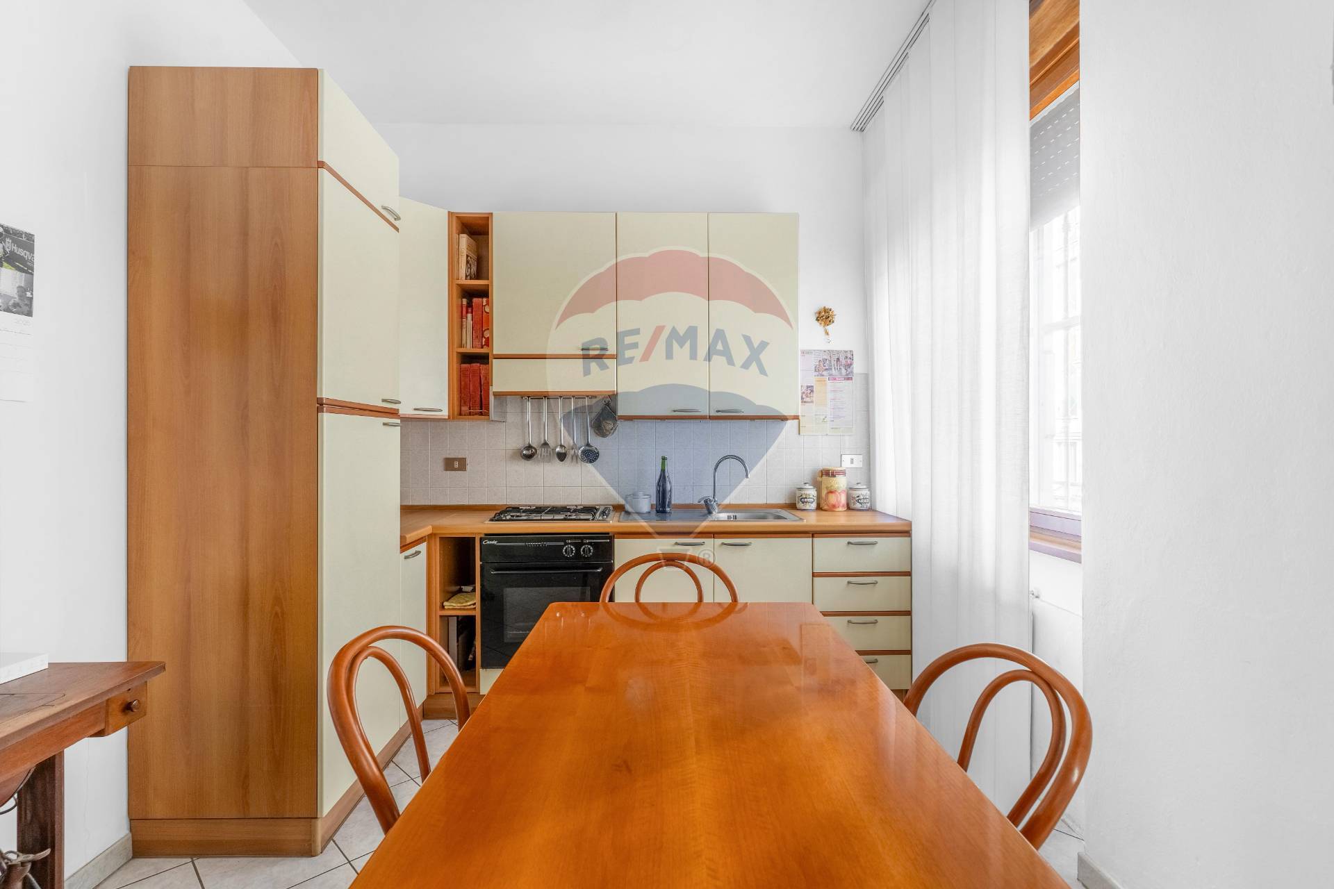 Casa Semindipendente in vendita a Rho, Zona San Carlo