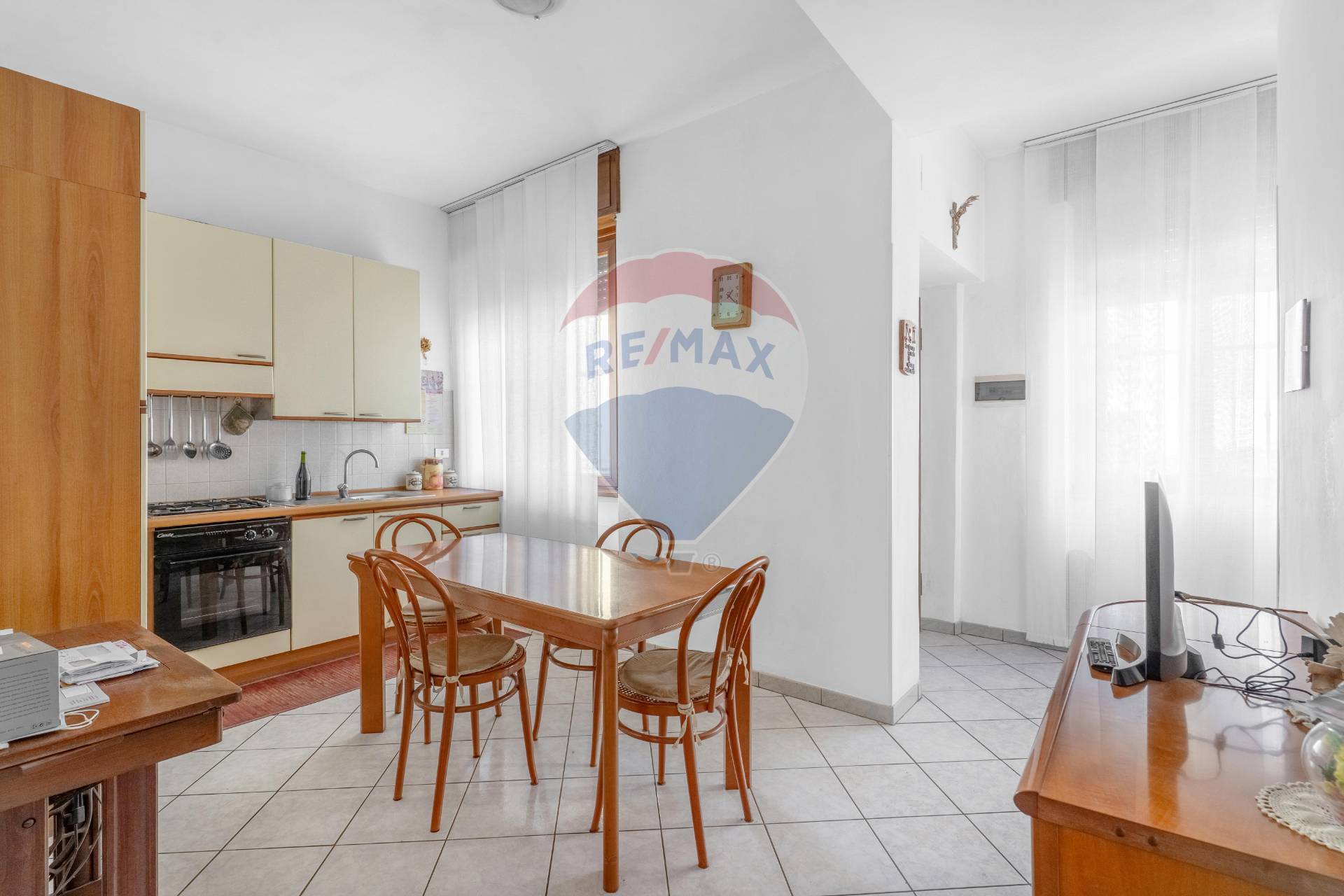 Casa Semindipendente in vendita a Rho, Zona San Carlo