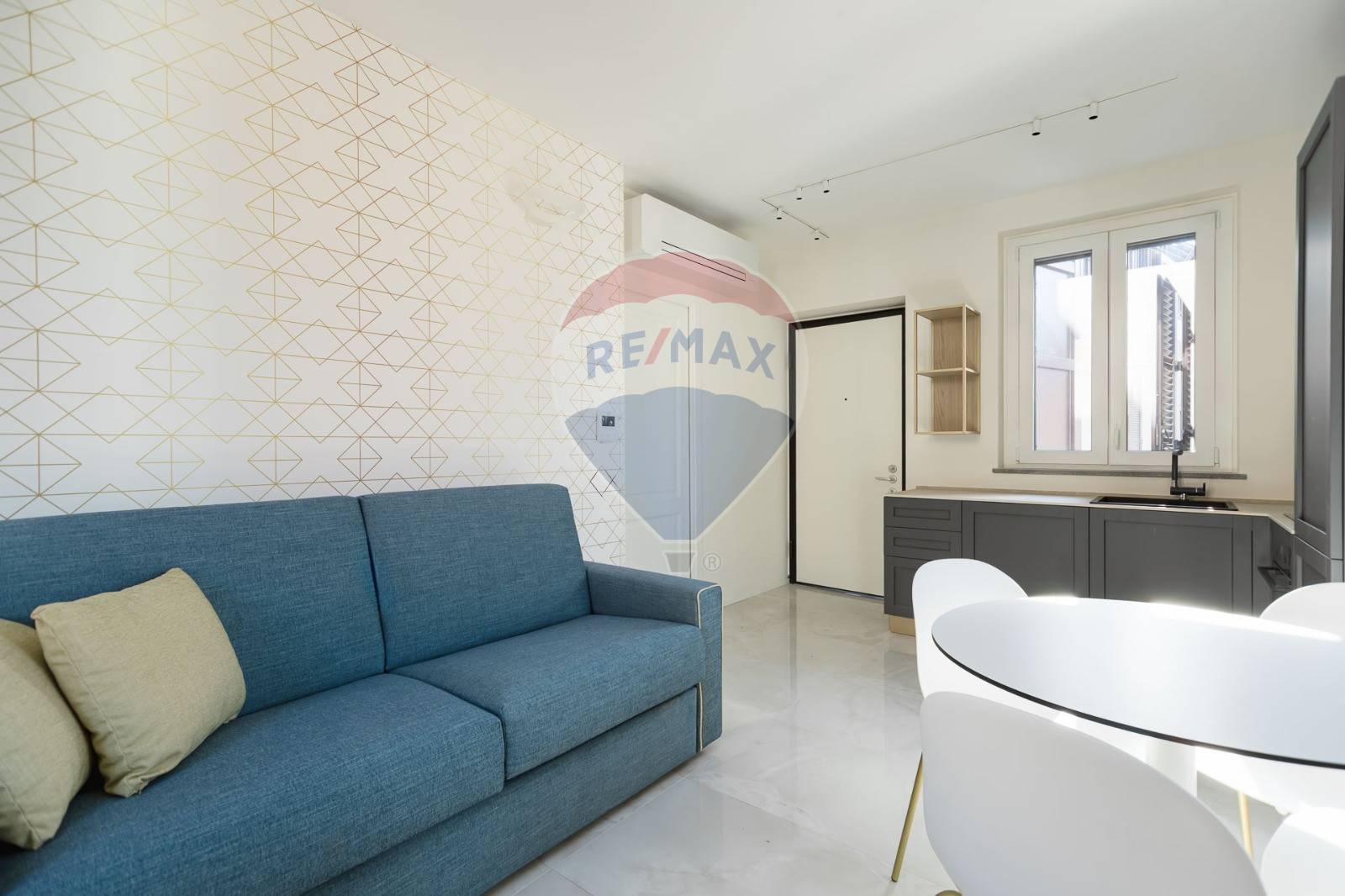 Appartamento in affitto a Rho, Zona Centro