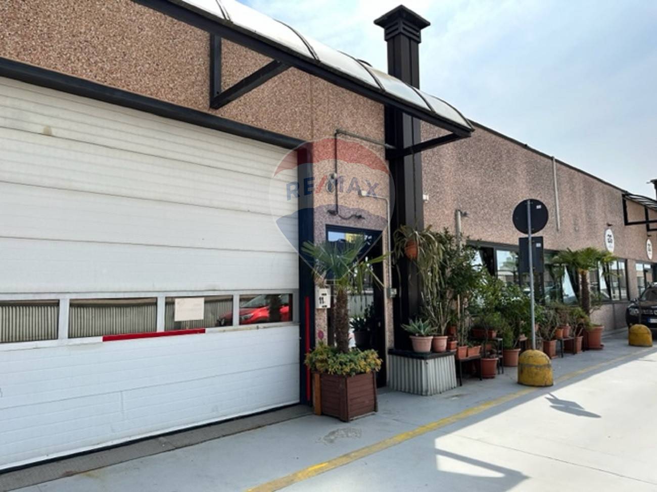 Capannone Industriale in vendita a Assago, Cascina Bazzana Superiore