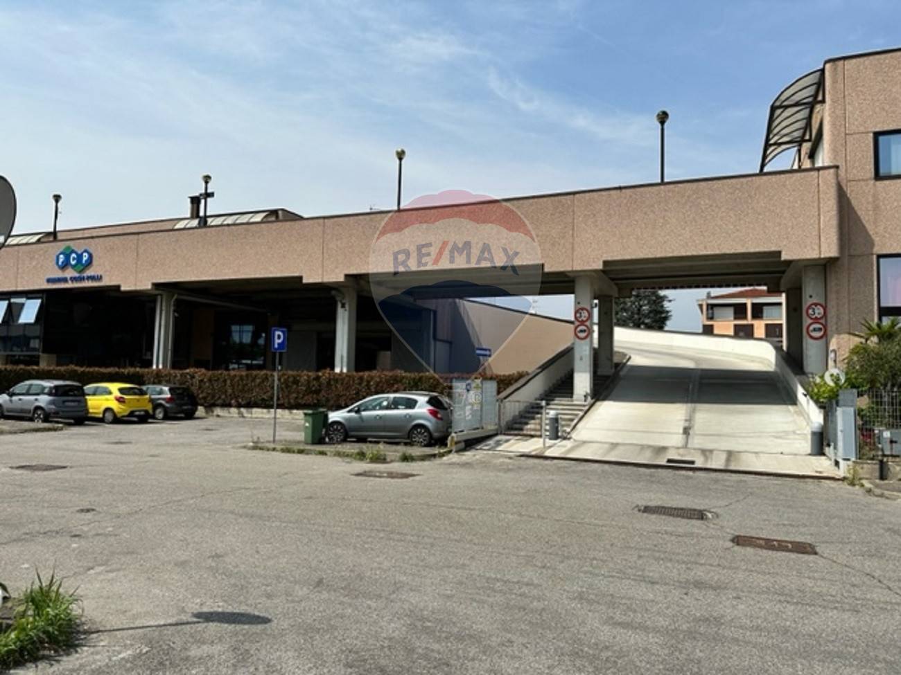 Capannone Industriale in vendita a Assago, Cascina Bazzana Superiore