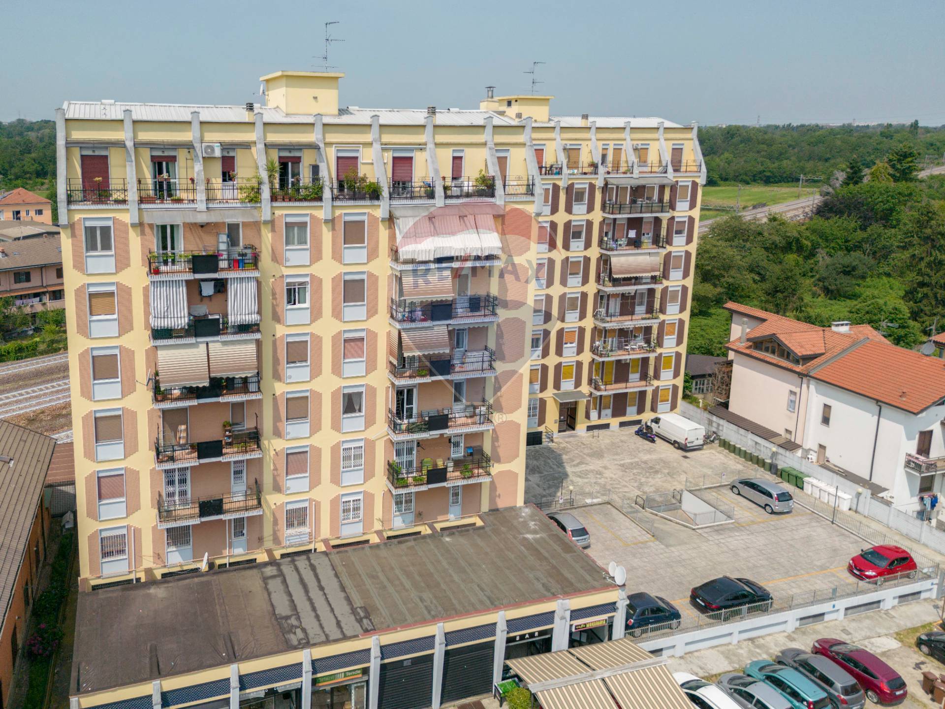 Posto Auto in vendita a Bollate, Zona Semi-centro