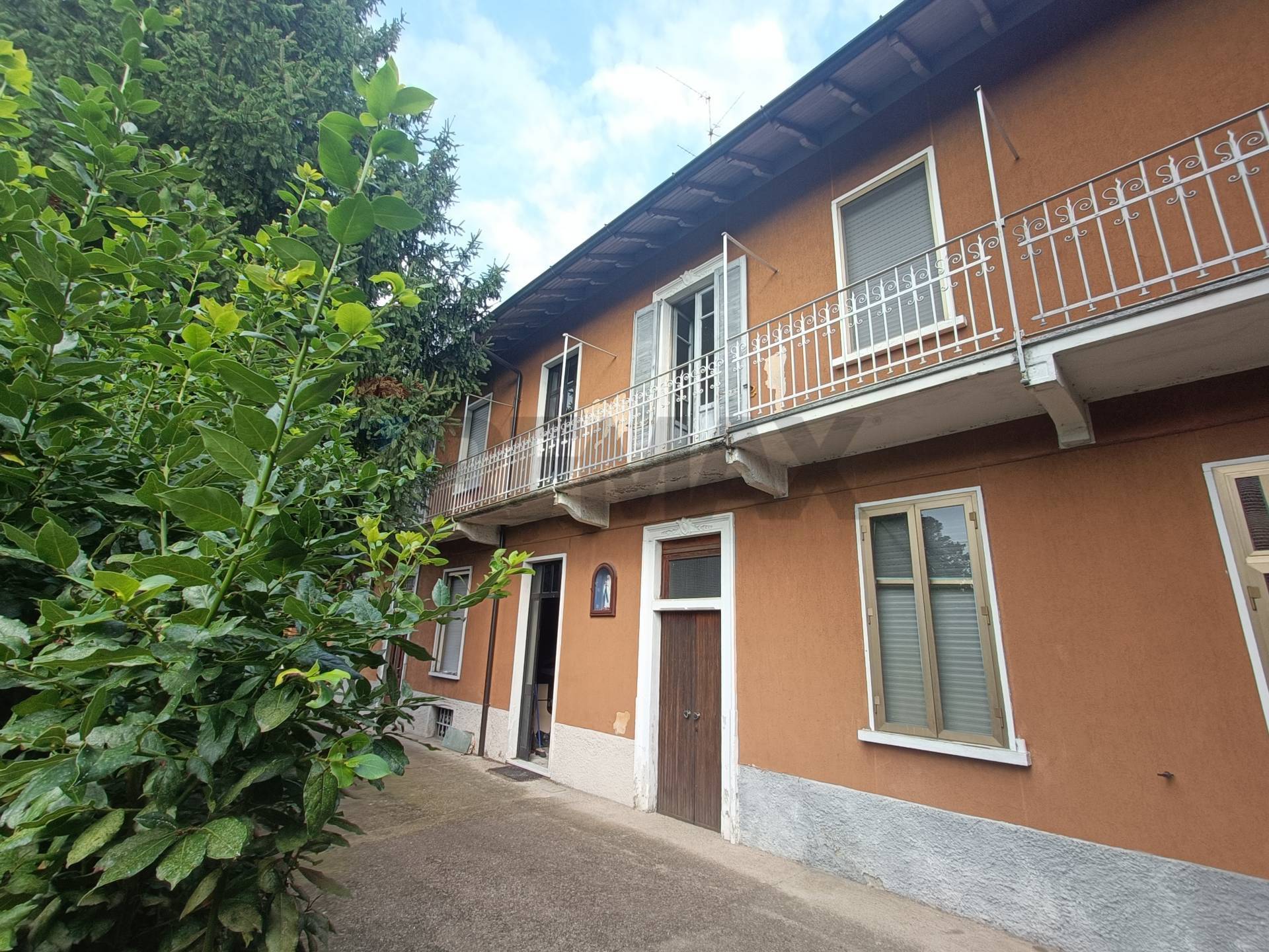 Casa Semindipendente in vendita a Busto Garolfo