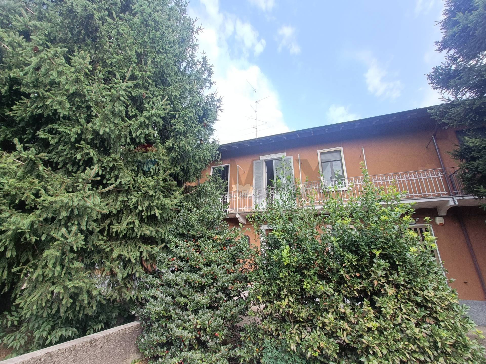 Casa Semindipendente in vendita a Busto Garolfo