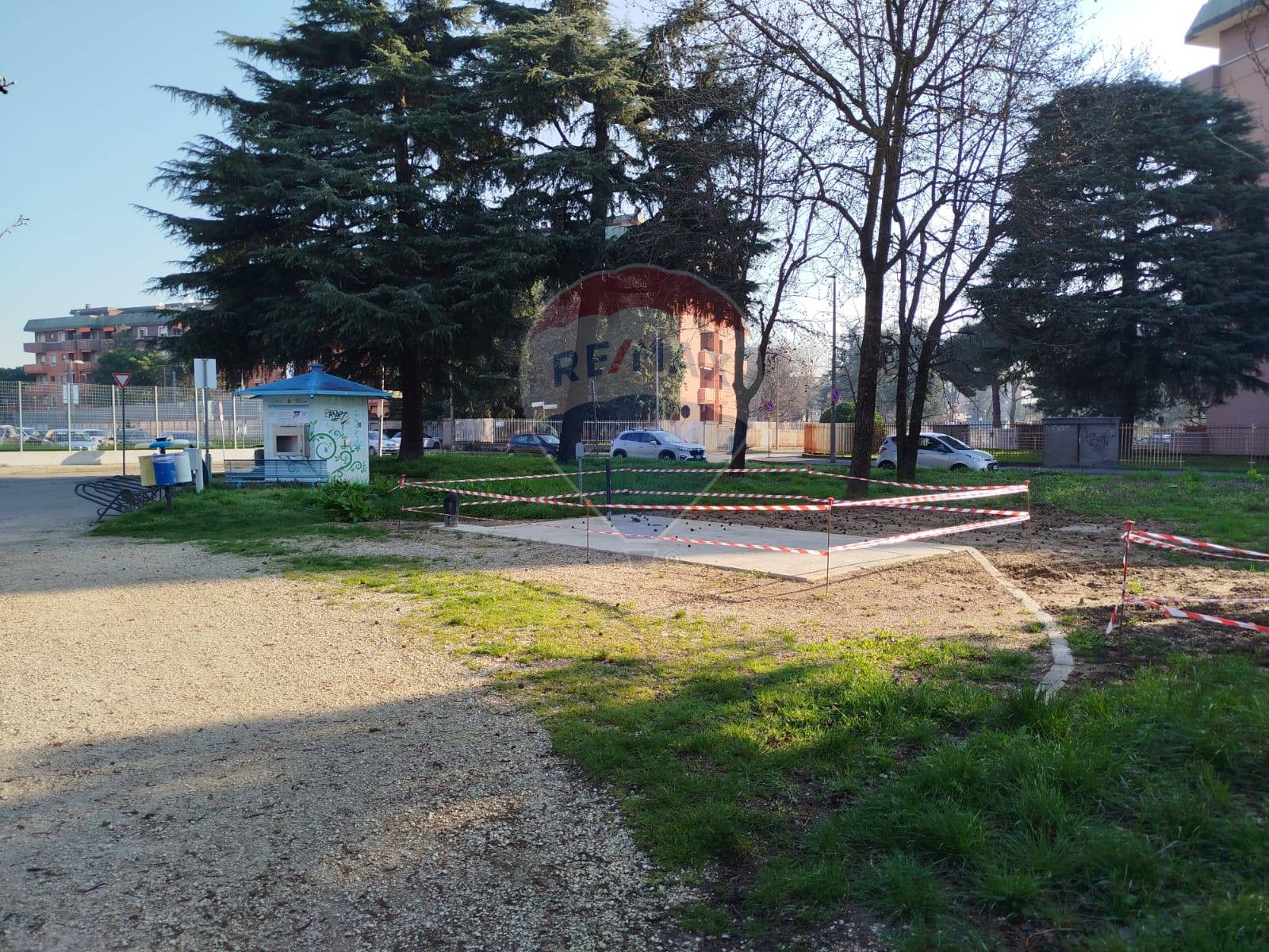 Attivit Commerciale in vendita a Rho, Mazzo