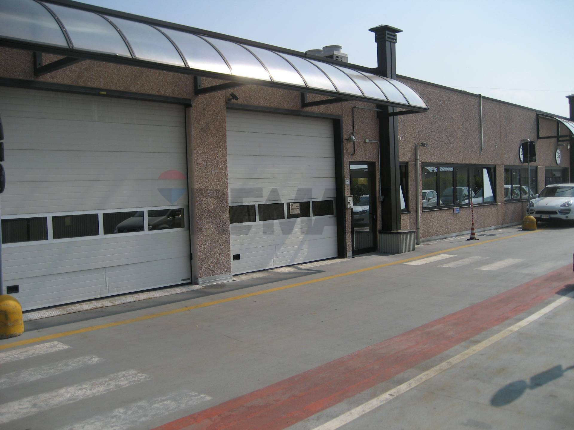 Capannone Industriale in vendita a Assago, Cascina Bazzana Superiore