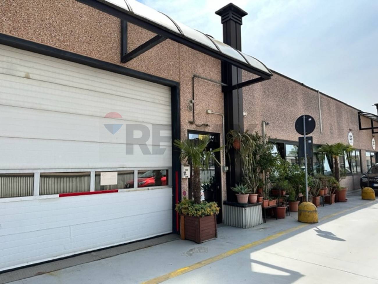 Capannone Industriale in vendita a Assago, Cascina Bazzana Superiore