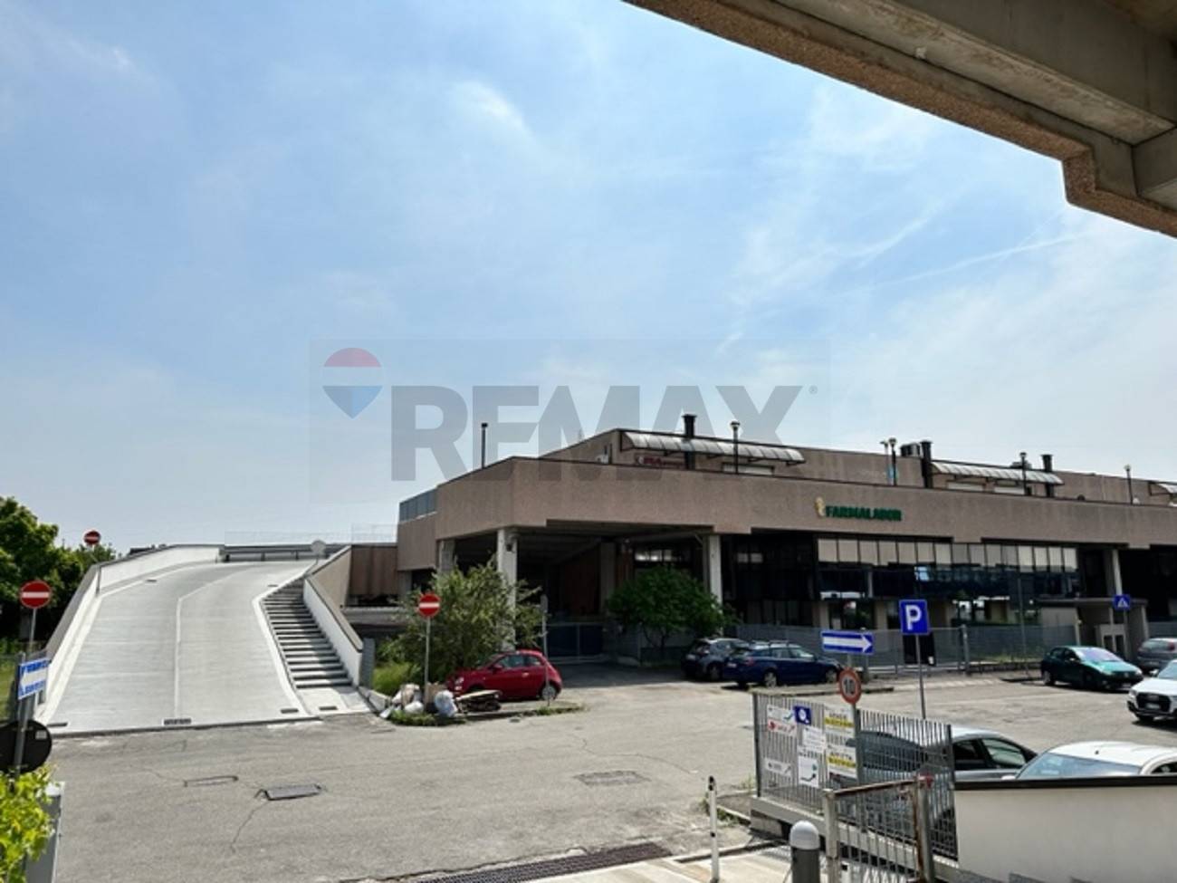 Capannone Industriale in vendita a Assago, Cascina Bazzana Superiore