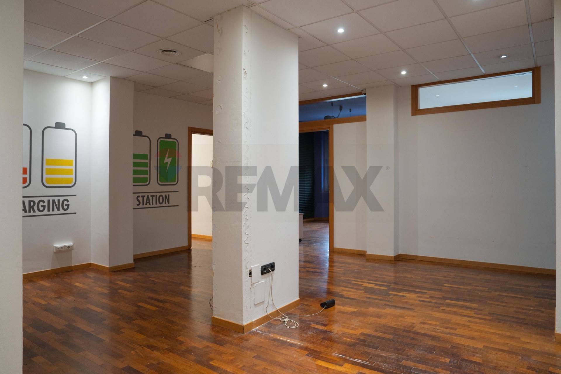 Ufficio in affitto a Legnano, Stazione