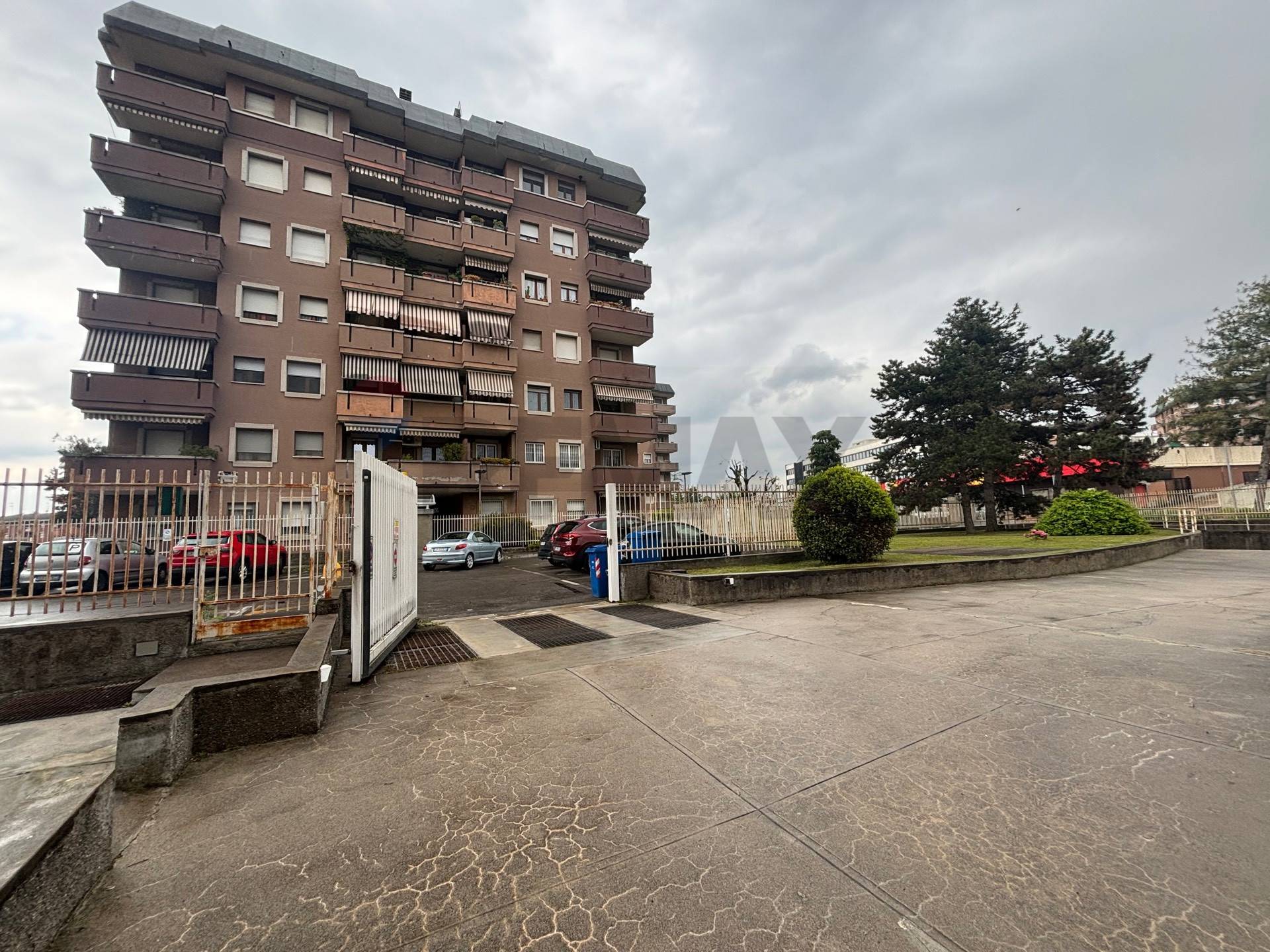 Garage/Box in vendita a Rho, Mazzo