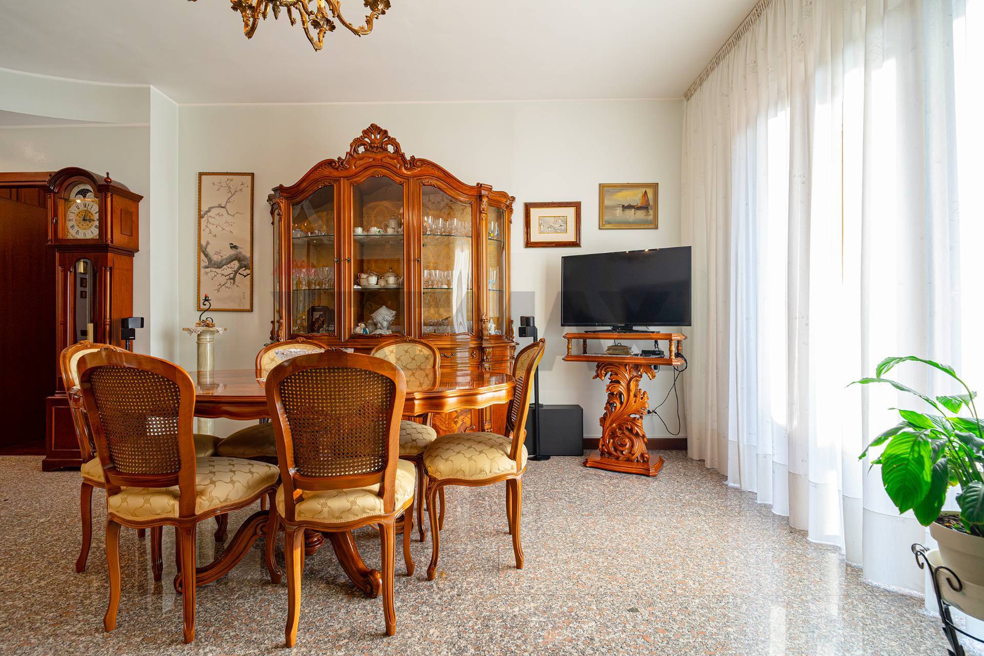 Appartamento in vendita a Rho, Mazzo