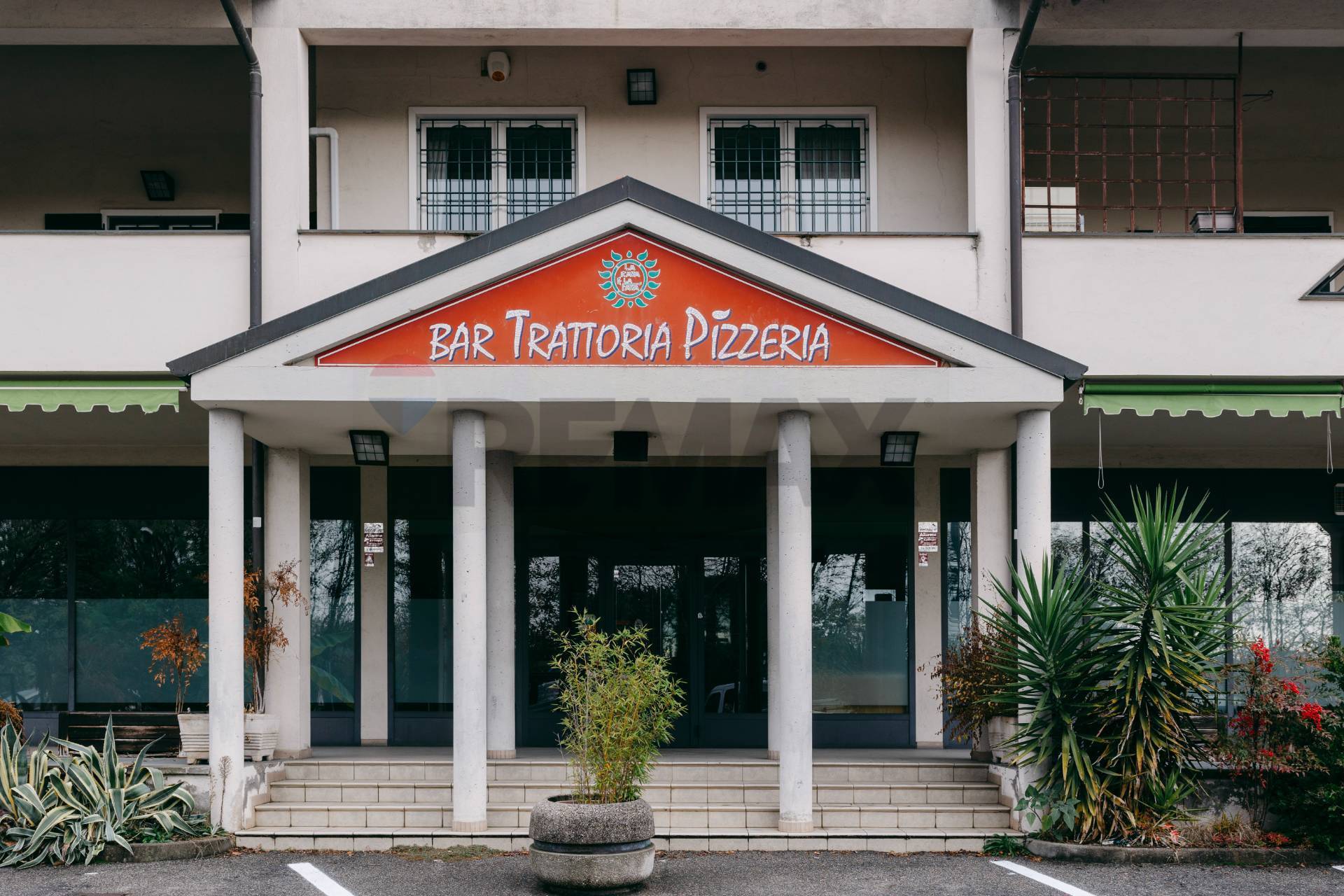 Locale Commerciale in affitto a Ornago