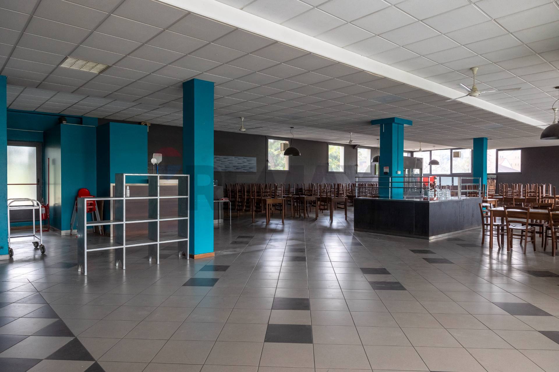 Locale Commerciale in affitto a Ornago