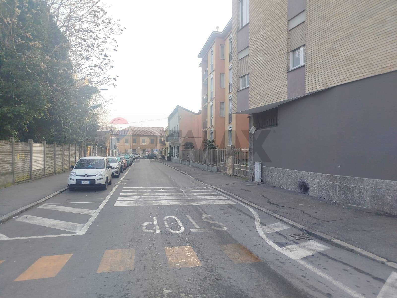 Negozio in vendita a Rho