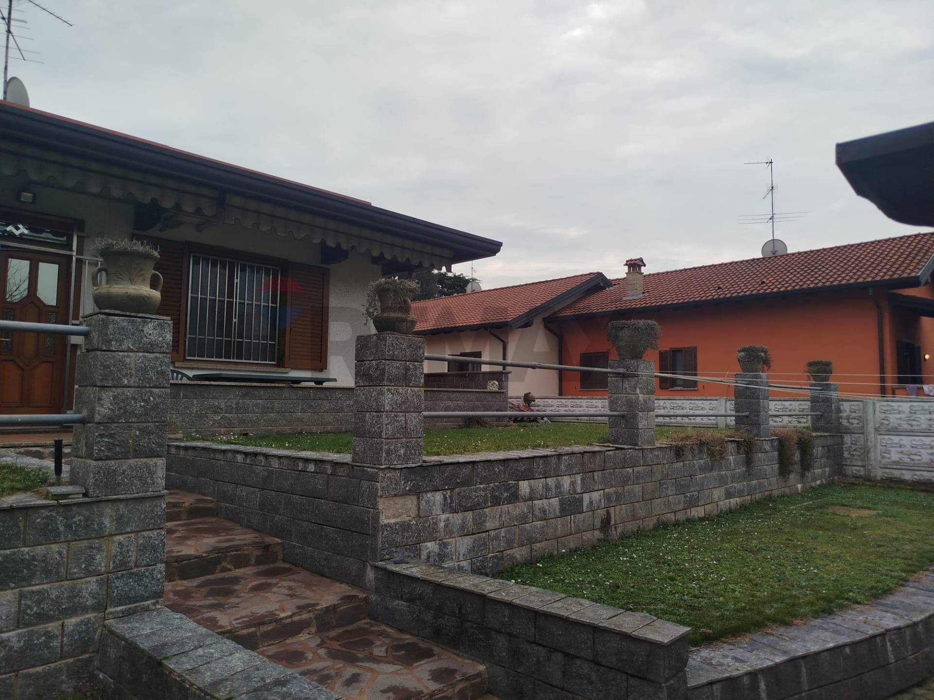 Casa Indipendente in vendita a Lainate