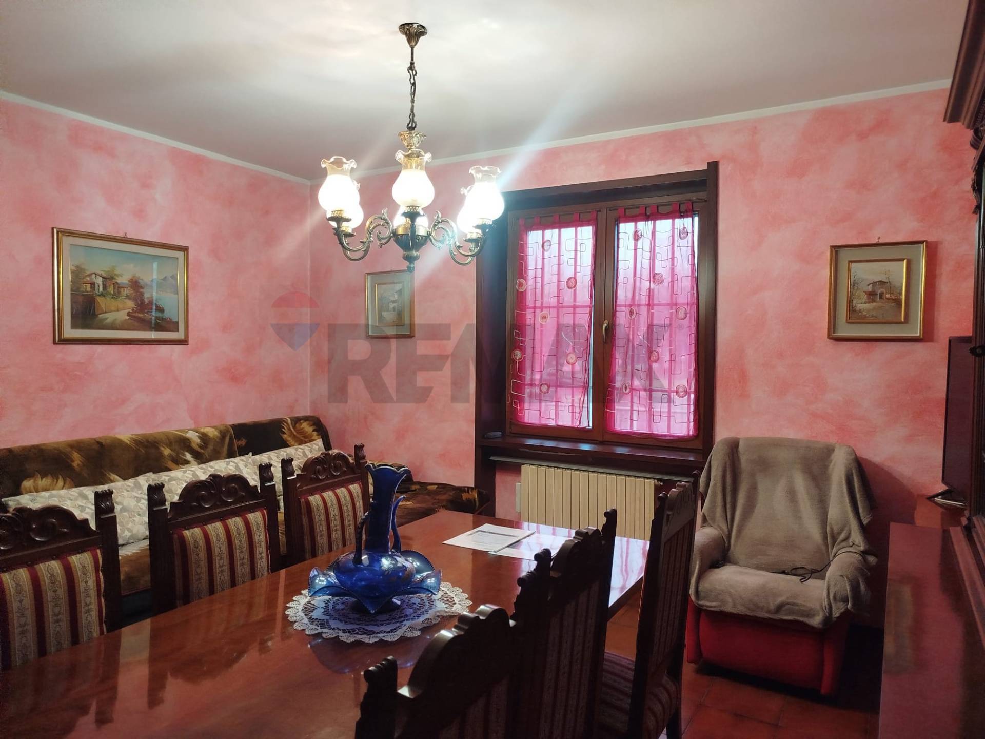 Casa Indipendente in vendita a Lainate